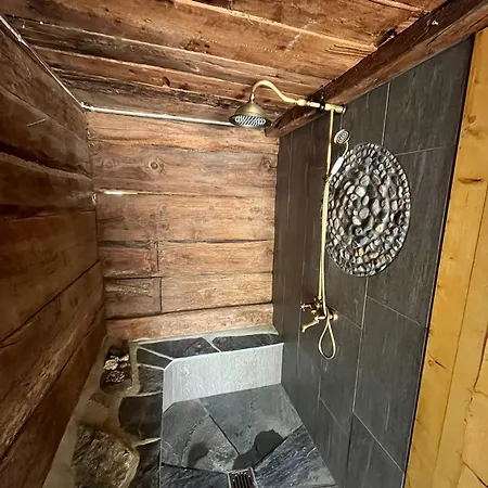Chalet La Paz With Hotpot And Sauna